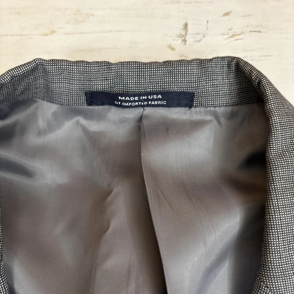 Hart Schaffner Marx Suit Gray Solid 46L 40W 30I